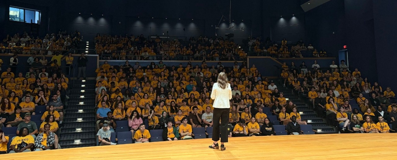 Bethany Bowling speaking to first-year students